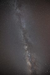 2026年欧美科幻大片封面，宇宙星云背景中的太空战舰，视效震撼，4K超清版